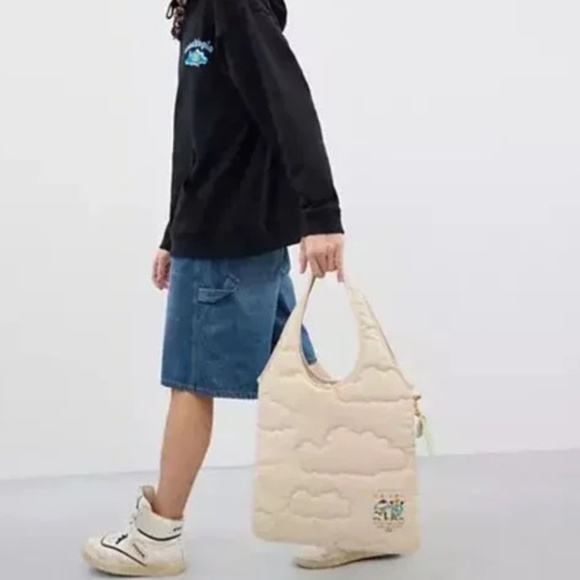 Authentic Coach white cloud quilting - Picture 4 of 4